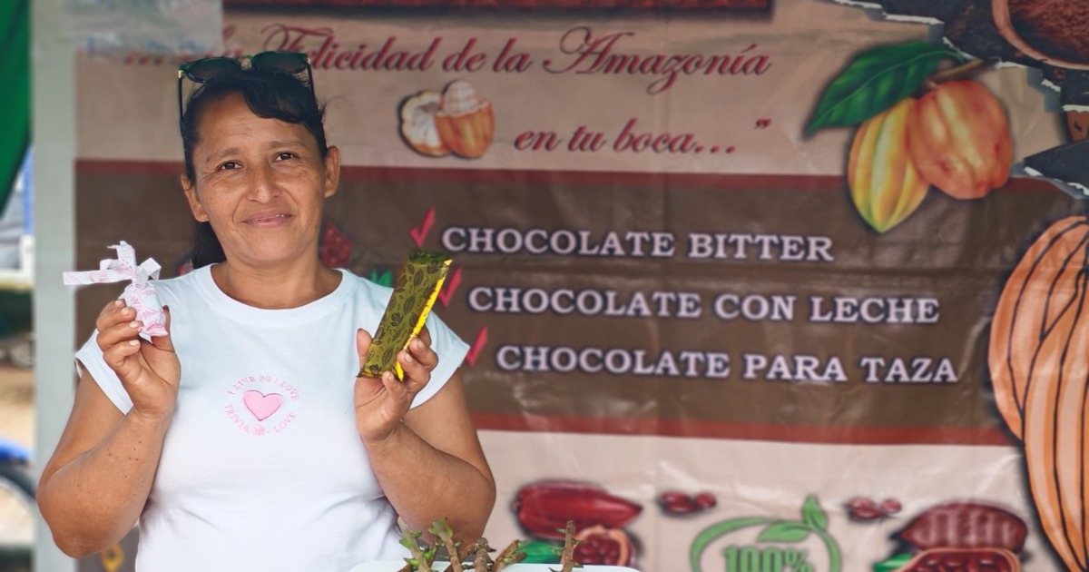 Fanny Dávila convierte crisis del cacao en éxito con su chocolatería artesanal en Amazonas